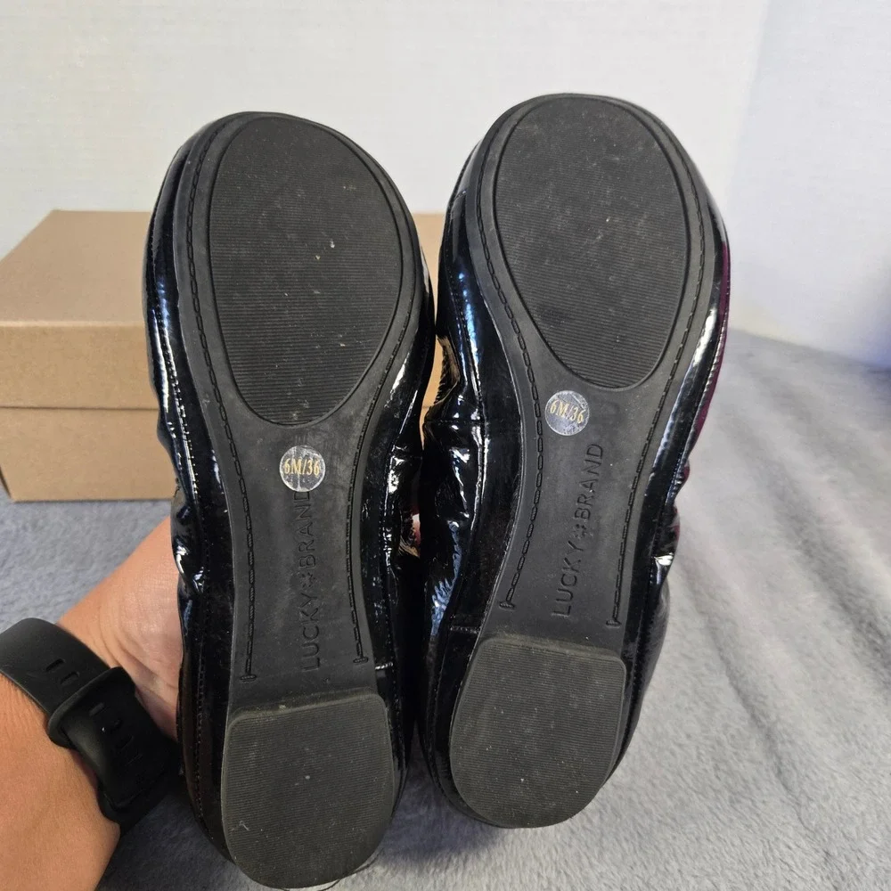 Lucky Brand Emmie Ballet Flats Black Patent Leather Round Toe Shoes 6M LK-EMMIE